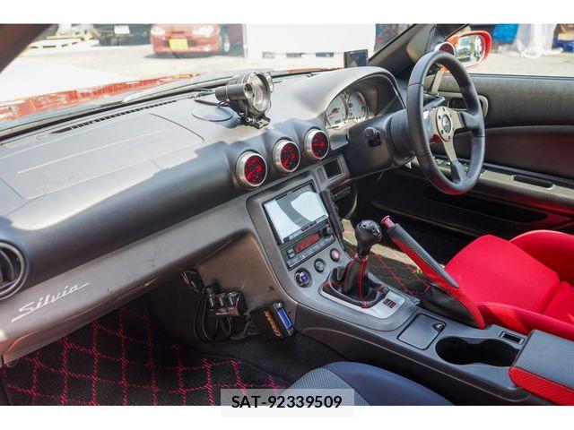 Nissan SILVIA 2000-01 7252343-29