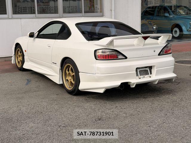 Nissan SILVIA 2000-06 8368726-11