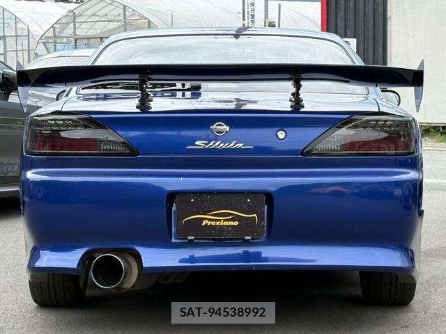 Nissan SILVIA 2000-12 8884355-5