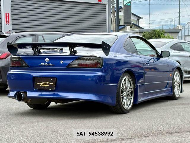 Nissan SILVIA 2000-12 8884355-6