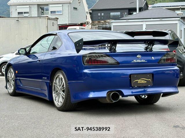 Nissan SILVIA 2000-12 8884355-7