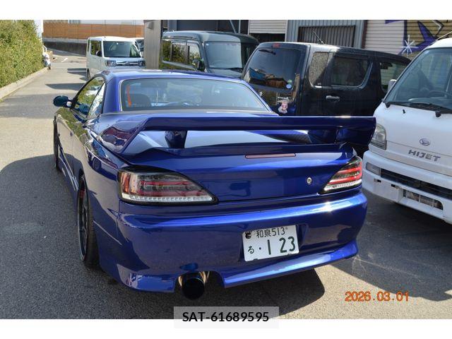 Nissan SILVIA 2000-11 7981018-2