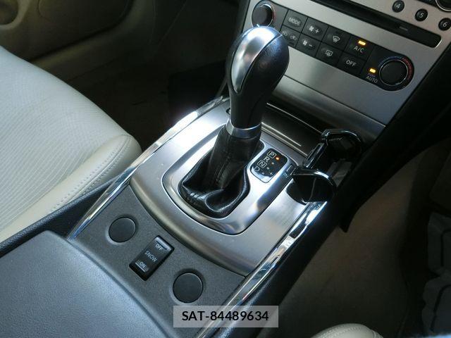 Nissan SKYLINE 2010-04 1217961-14