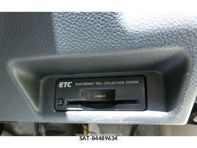 Nissan SKYLINE 2010-04 1217961-17