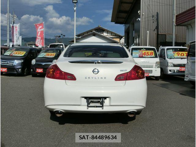 Nissan SKYLINE 2010-04 1217961-2