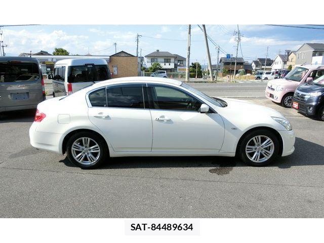 Nissan SKYLINE 2010-04 1217961-4