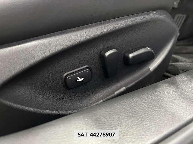 Nissan SKYLINE 2015-11 1367068-8
