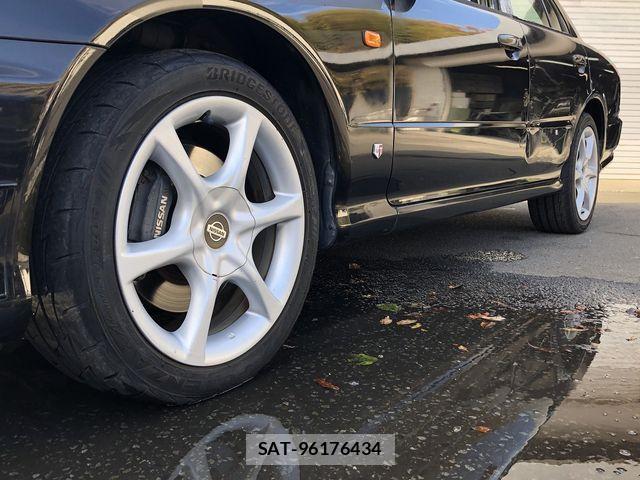 Nissan SKYLINE 1999-04 1718234-11
