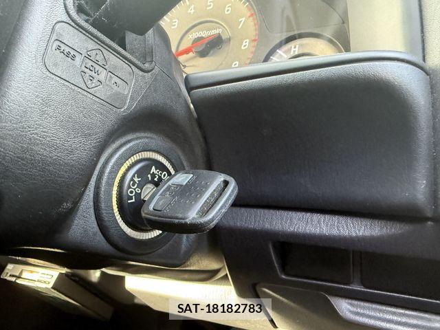 Nissan SKYLINE 2000-06 3387411-26