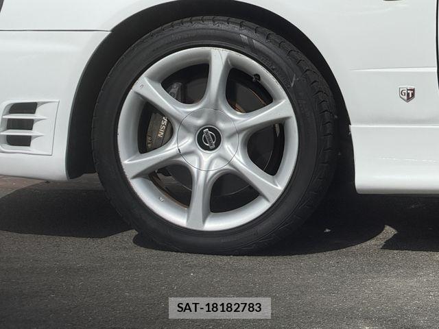 Nissan SKYLINE 2000-06 3387411-8
