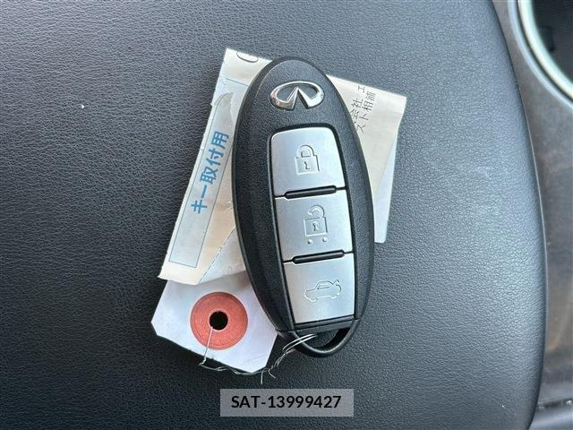 Nissan SKYLINE 2016-08 3683606-27