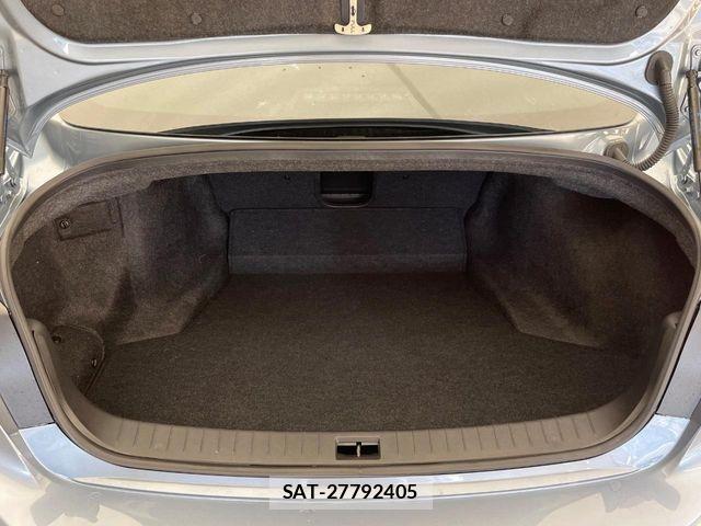 Nissan SKYLINE 2014-09 5878719-12