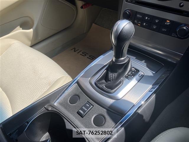 Nissan SKYLINE 2012-12 5878722-12