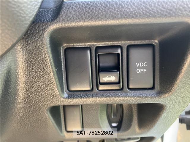 Nissan SKYLINE 2012-12 5878722-21