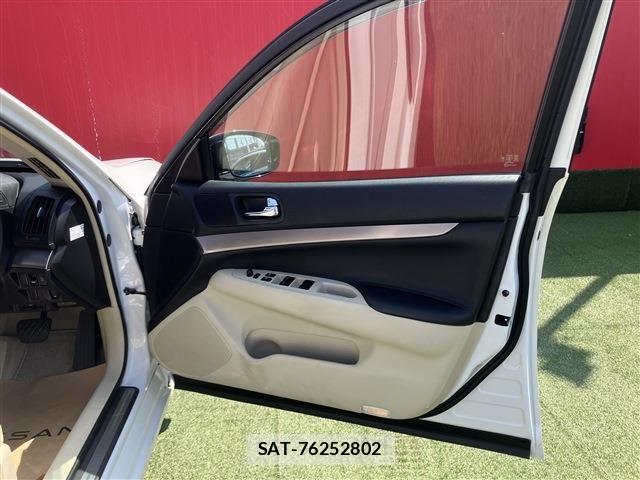 Nissan SKYLINE 2012-12 5878722-24