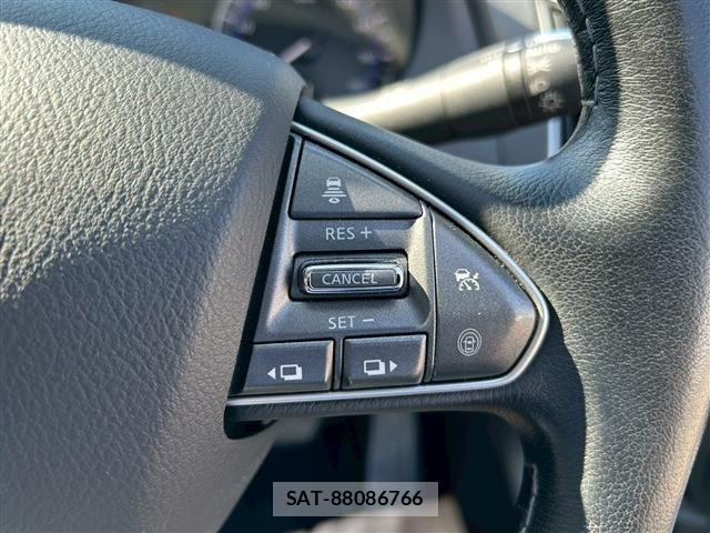 Nissan SKYLINE 2015-02 6018796-19