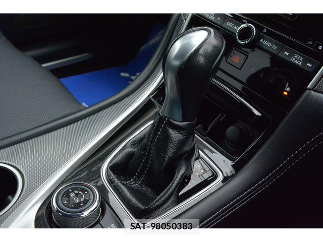 Nissan SKYLINE 2017-11 6018795-13