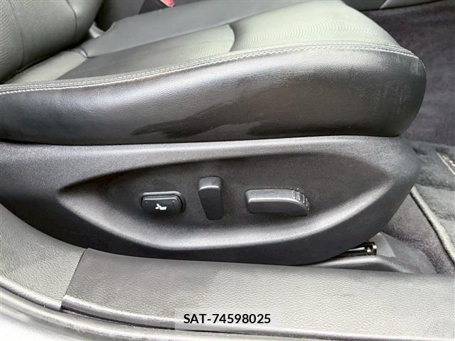 Nissan SKYLINE 2015-07 6018798-17