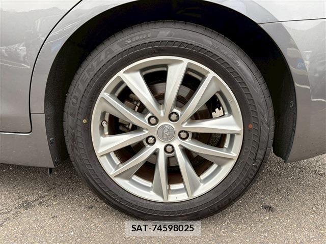 Nissan SKYLINE 2015-07 6018798-18