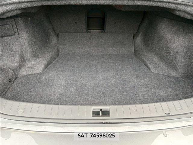 Nissan SKYLINE 2015-07 6018798-19