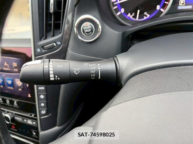 Nissan SKYLINE 2015-07 6018798-24