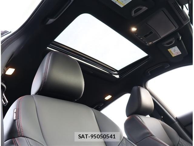 Nissan SKYLINE 2023-11 6503288-17