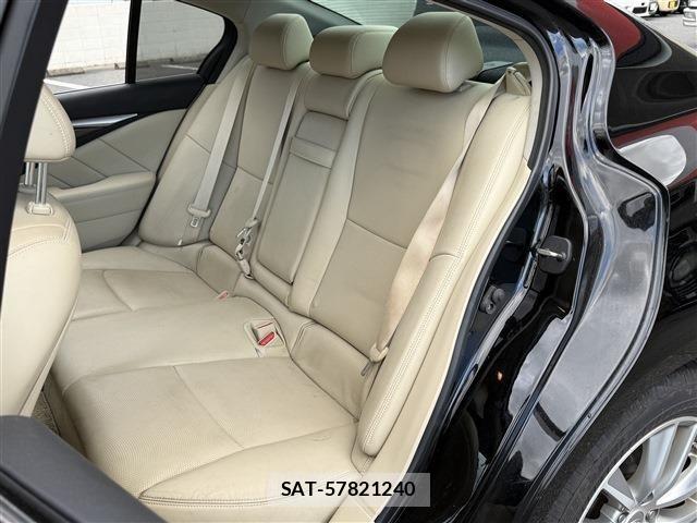 Nissan SKYLINE 2015-09 6678113-24