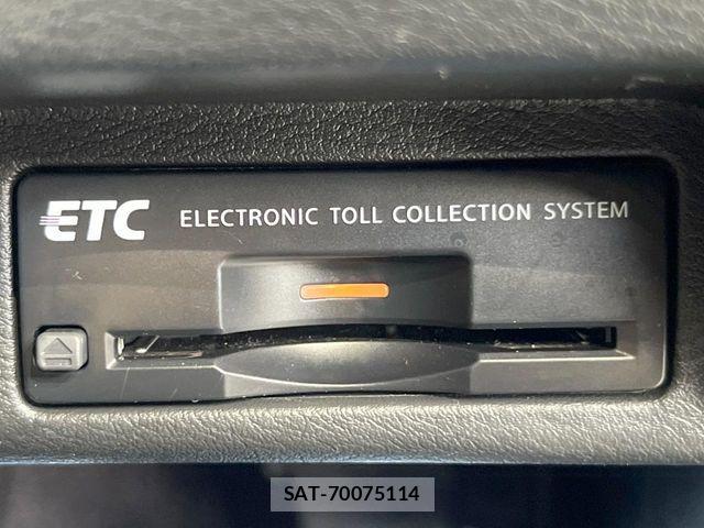 Nissan SKYLINE 2018-08 6817296-4