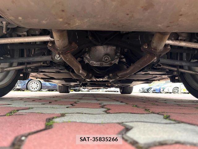 Nissan SKYLINE 2014-06 6817301-18
