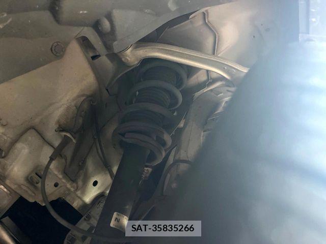 Nissan SKYLINE 2014-06 6817301-19