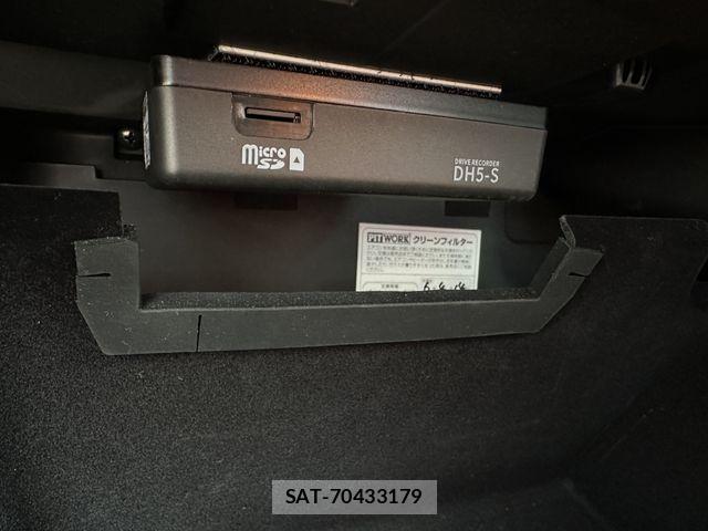 Nissan SKYLINE 2023-04 6998312-9