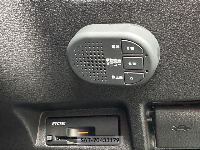 Nissan SKYLINE 2023-04 6998312-13