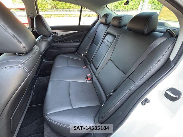 Nissan SKYLINE 2015-08 7021608-17