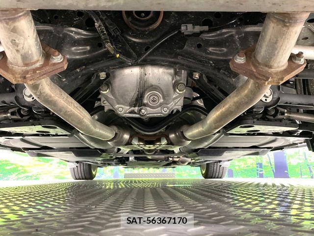Nissan SKYLINE 2018-03 7060746-18