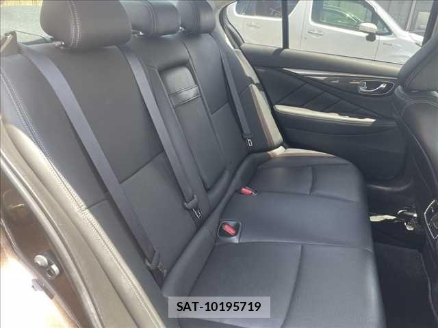 Nissan SKYLINE 2014-12 7060748-10