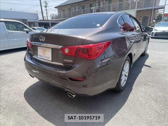 Nissan SKYLINE 2014-12 7060748-19