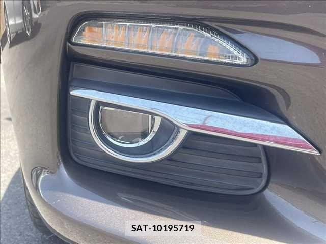 Nissan SKYLINE 2014-12 7060748-26