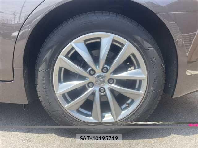 Nissan SKYLINE 2014-12 7060748-29