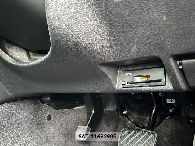 Nissan SKYLINE 2023-06 7225155-15