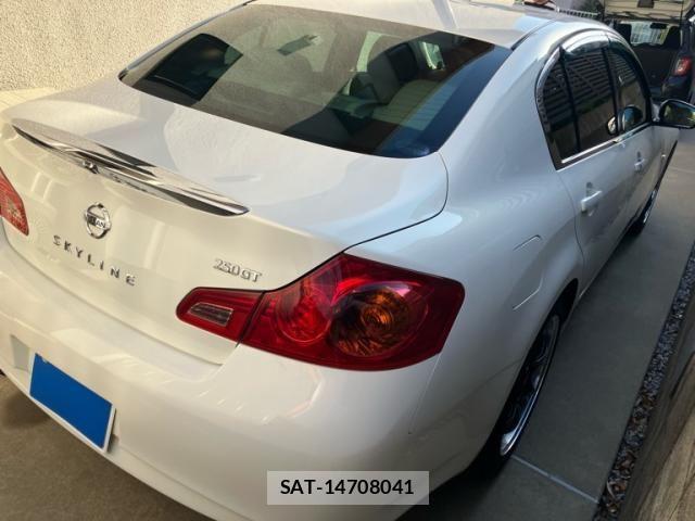 Nissan SKYLINE 2011-09 7330133-4