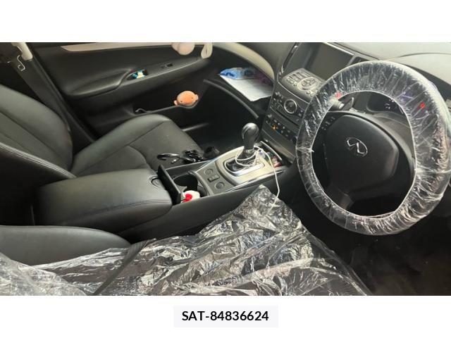 Nissan SKYLINE 2010-08 7359874-9