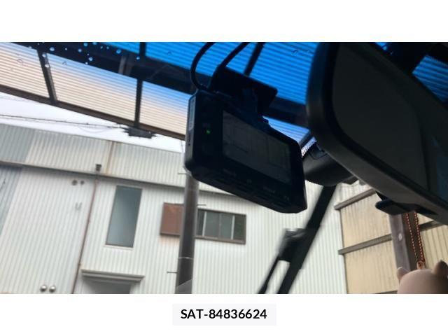 Nissan SKYLINE 2010-08 7359874-19