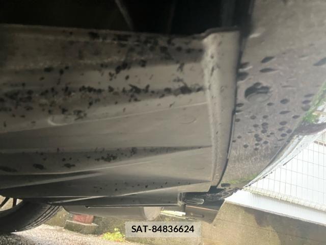 Nissan SKYLINE 2010-08 7359874-26