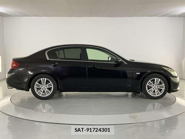 Nissan SKYLINE 2013-04 7457839-6