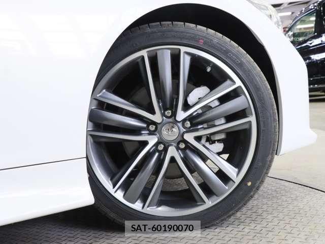 Nissan SKYLINE 2015-04 7457835-18