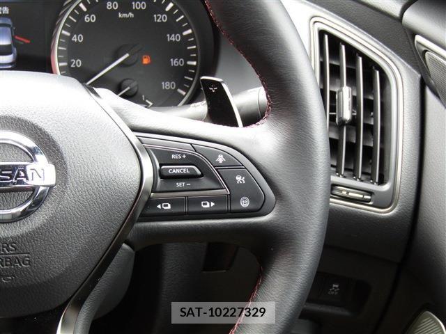 Nissan SKYLINE 2022-06 7620114-12