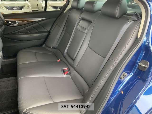 Nissan SKYLINE 2018-09 7620124-16