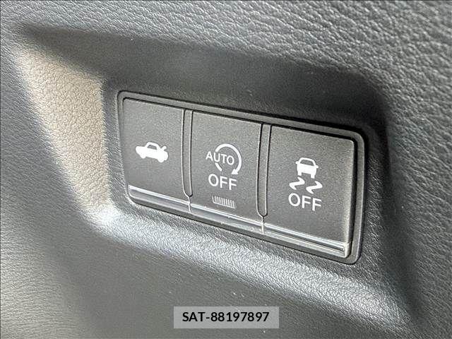 Nissan SKYLINE 2015-02 7789185-15