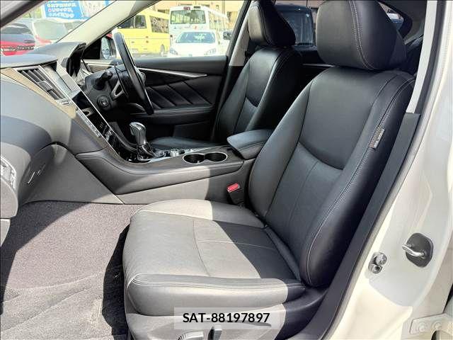 Nissan SKYLINE 2015-02 7789185-24