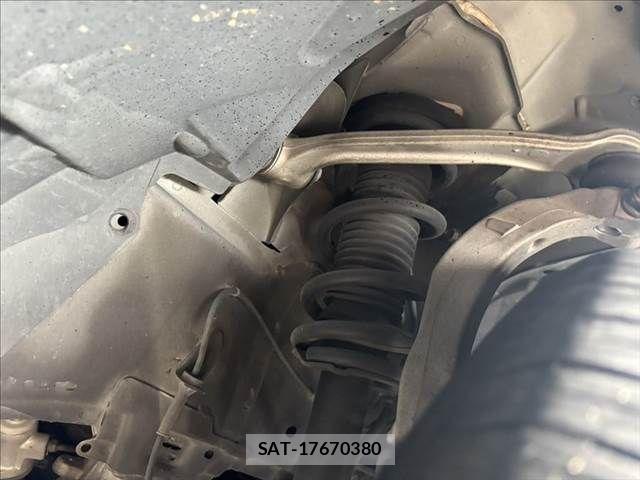 Nissan SKYLINE 2015-04 8038292-14
